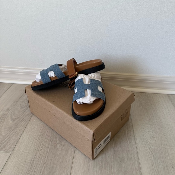 Steve Madden Blue and Brown H-Strap Sandals - Picture 5 of 7